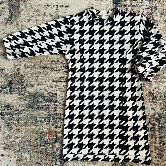 Girl Black and White Dress - Picture 1 of 9